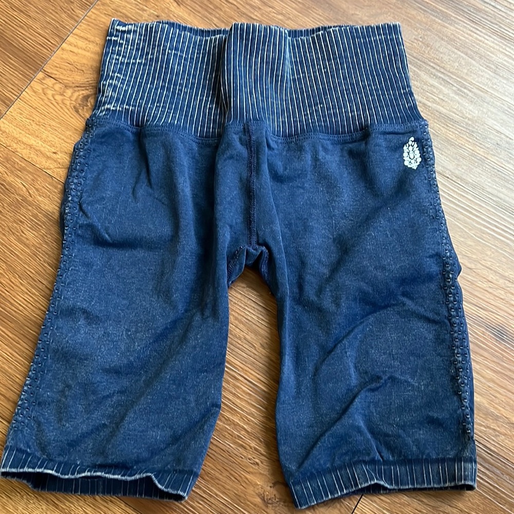Free people Movement biker shorts in size M/L
